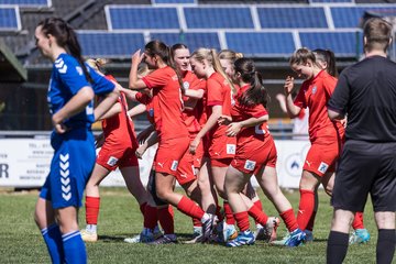Bild 343 - F TSV Zarpen - Holstein Kiel II : Ergebnis: 2:6